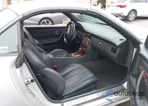2001 Mercedes-Benz Slk 320 from USA, damaged, VIN WDBKK65FX1F187022